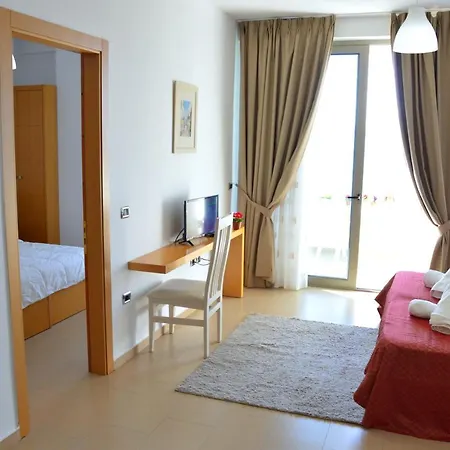 Pastarella Beachfront ホテル 4*