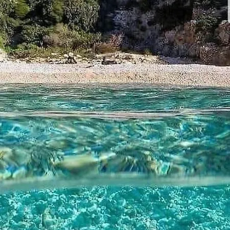 Hotell Pastarella Beachfront Bashkia e Orikumit