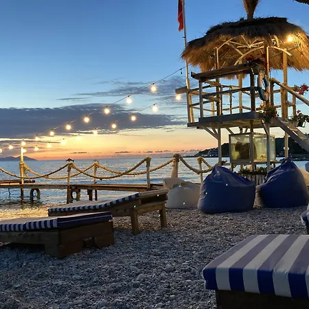 ホテル Pastarella Beachfront 4*