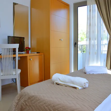 Pastarella Beachfront Отель Орикум