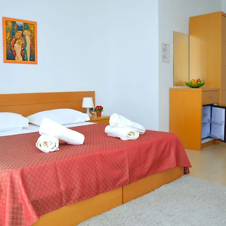 Pastarella Beachfront Hotel