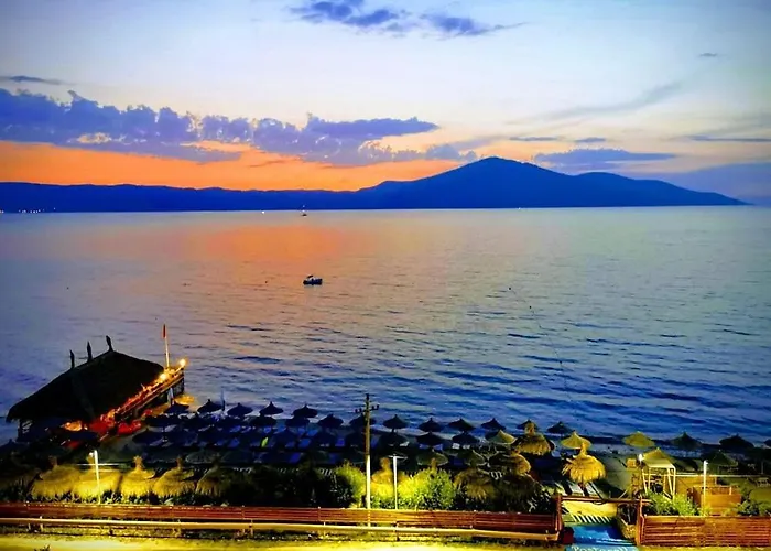 Отель Pastarella Beachfront