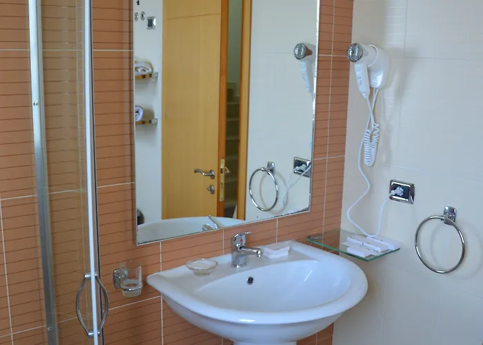 Отель Pastarella Beachfront 4*