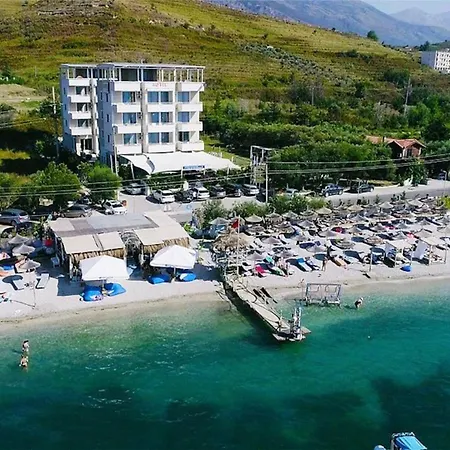 Pastarella Beachfront Hotel 4*